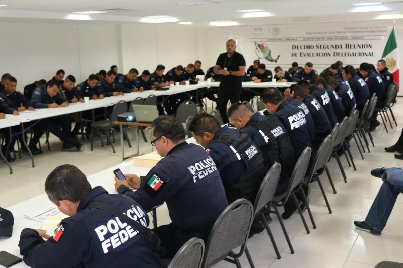 Capacitan a Federales para intervenir adecuadamente en casos