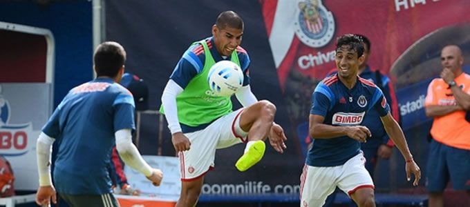 Chivas prepara su duelo ante los Leones Negros