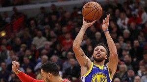 CURRY ACUSA A TRUMP DE USAR RETÓRICA RACISTA