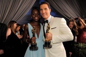 Lupita Nyong’o alaba belleza negra; soñó con ser blanca