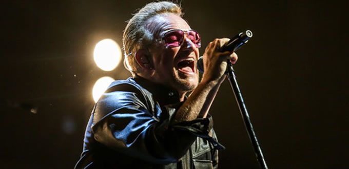 U2 rinde homenaje al niño sirio