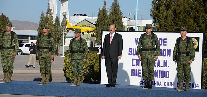 Acompaña Duarte a nuevo jefe militar en la Base Aérea 13