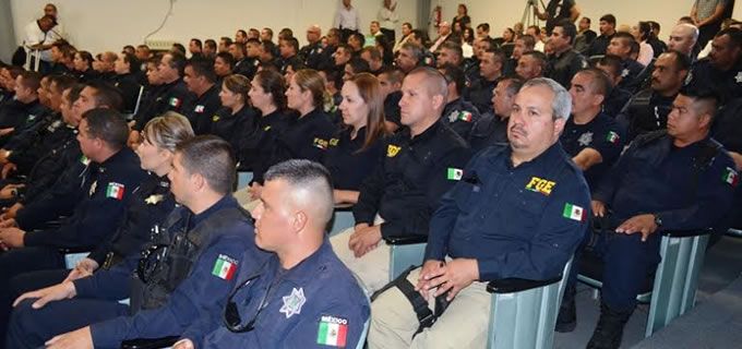 Reconocen alto desempeño de 110 elementos de  la PEU