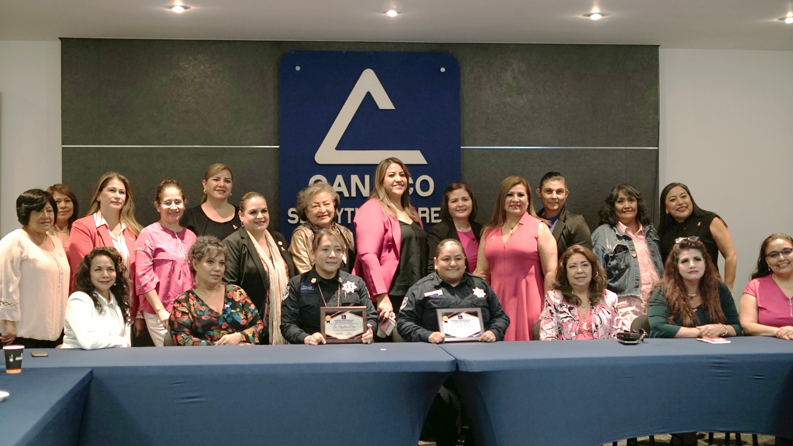 Reconocen Mujeres Empresarias de Canaco Juárez a colaboradoras de C7-iA