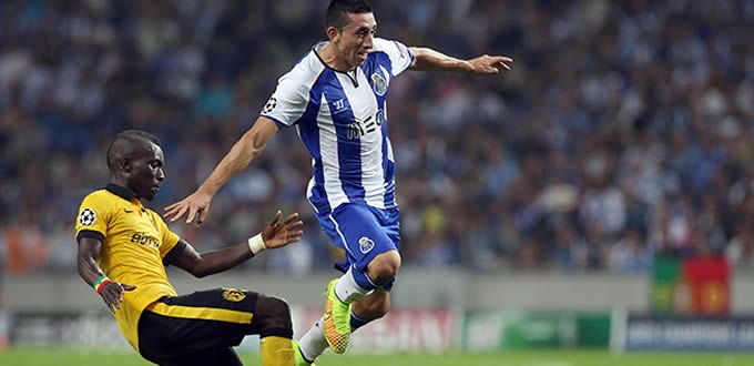 Porto clasifica a Champions con Herrera y Reyes