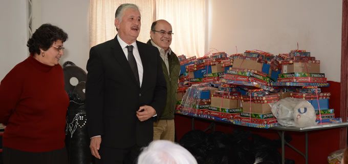 Reciben 26 Centros Comunitarios paquetes lúdicos, tecnológicos y deportivos