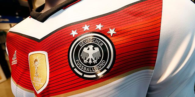 Se agota en horas playera de Alemania con 4 estrellas