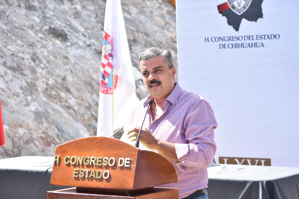 Sesiona Congreso de Chihuahua en presa La Boquilla