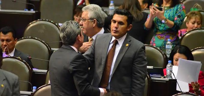 Por calorones, pedirá Pedro Domínguez bajas tarifas para los chihuahuenses ante la CFE