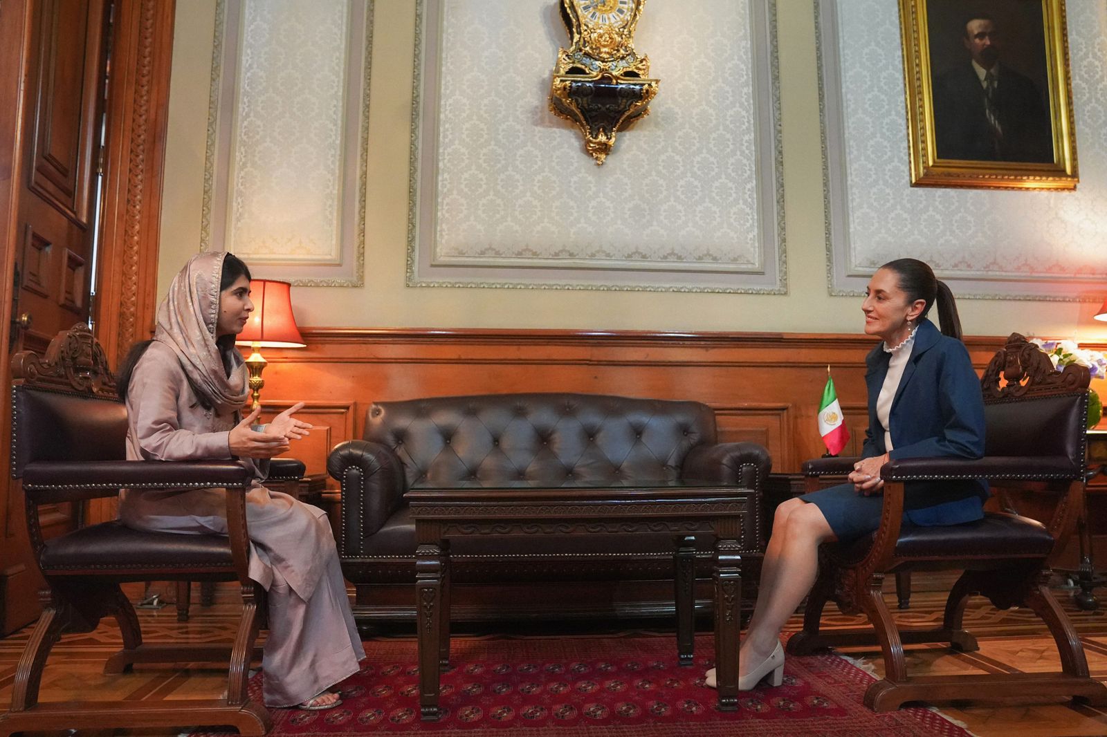 Sheinbaum recibe a Malala en Palacio Nacional