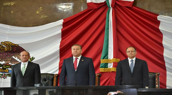 Sesiona Congreso entregarán medalla "Mérito Víctor Hugo Rascón Banda"