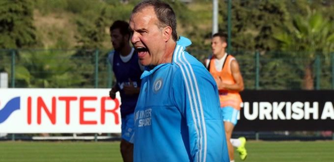 Rechaza Bielsa acercamiento con la Femexfut