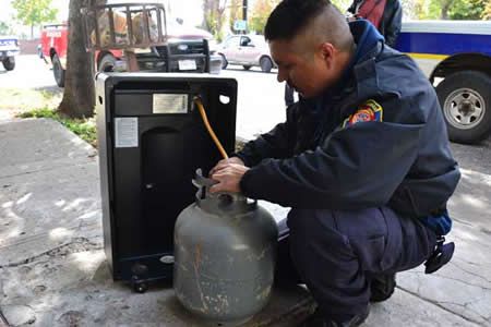 Alerta IMSS para prevenir intoxicación por uso de calentones