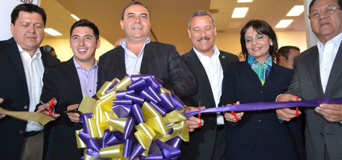 Inauguran Alcalde y Rector Expo Uach 2014