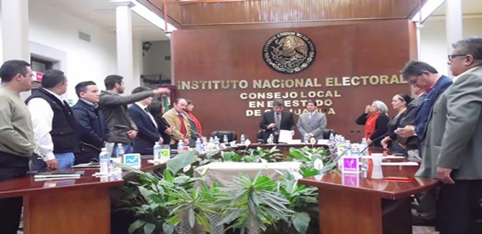 Ratifica INE a los 9 consejeros de los distritos electorales federales