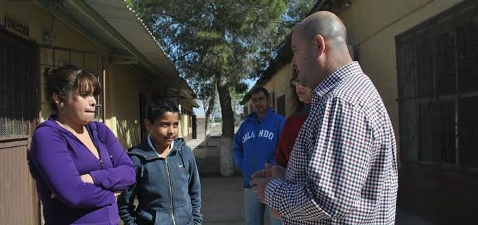 Se reúne Eduardo Esperon con Niño secretario 2014