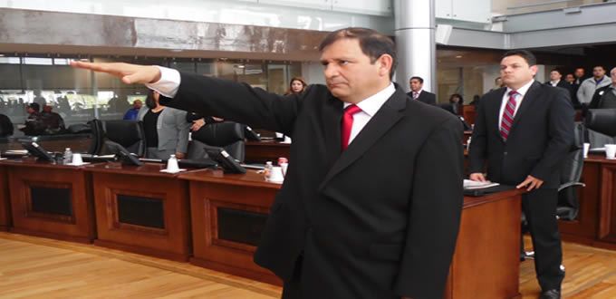 Toma protesta Gabriel Armando Ruiz como magistrado de la 2da sala Civil del STJ