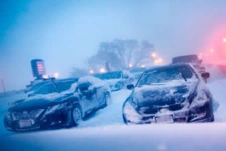 Fuerte tormenta invernal en EU amenaza viajes