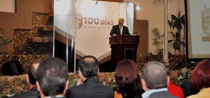 Acude Duarte a informe de 100 días de Miguel Jurado