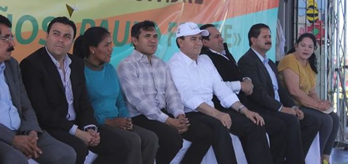 Gestiona Pedro Domínguez más obras para escuelas