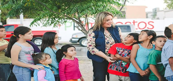 Convive Maru con vecinos del sur de la ciudad