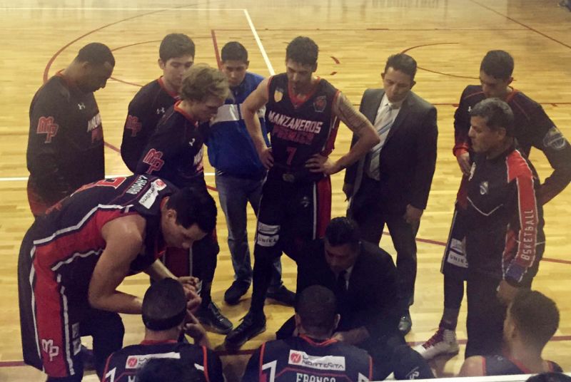 De visita Manzaneros derrota a Saucillo 71-85