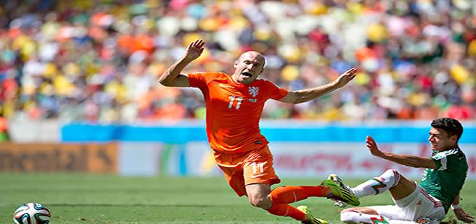 Robben encabeza a Holanda para nuevo duelo ante México