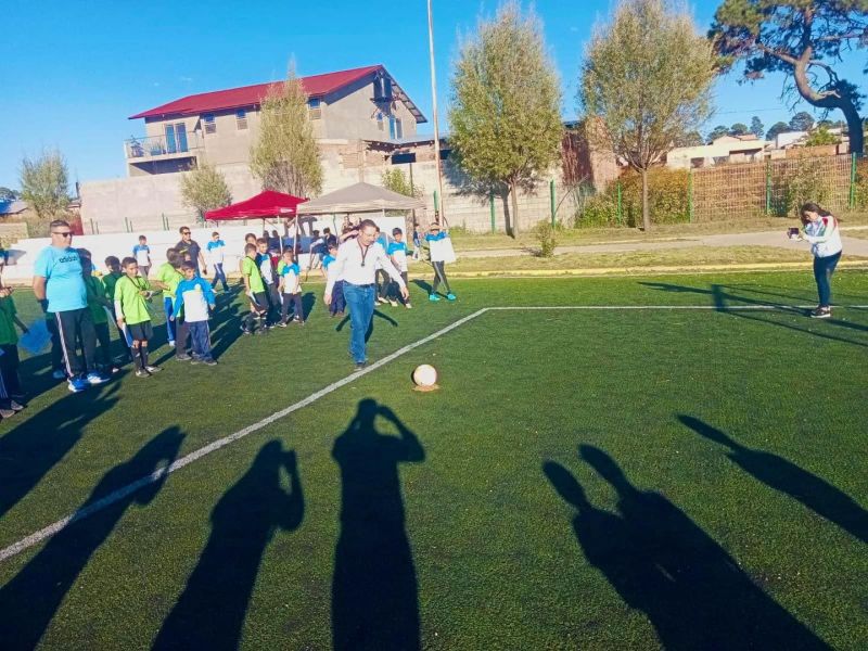 Inauguran nuevas canchas 