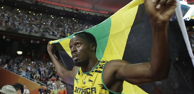 Gana Bolt los 100 mts planos en mundial de Pekín