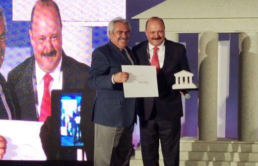 Recibe Duarte premio por ´Impulso a la Seguridad´