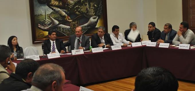 Buscan  SCOP y CET  proyectos para detonar el desarrollo  de municipios