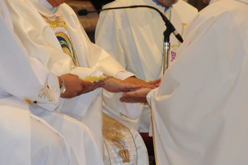 La ordenación sacerdotal de hombres casados