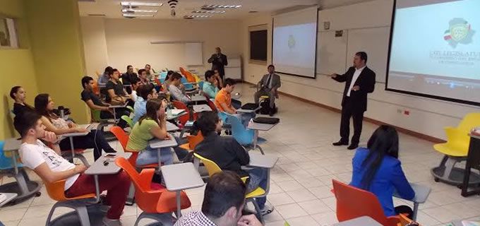 Ofrece conferencia Presidente del Congreso a estudiantes del Tec de Monterrey