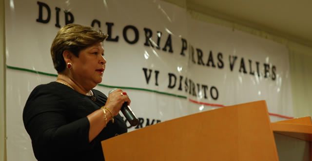 Presenta diputada Gloria Valles su primer informe de gobierno