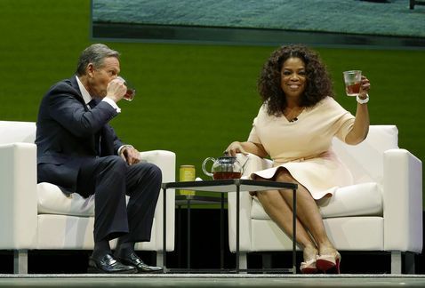 Oprah tendrá su propio té chai en Starbucks