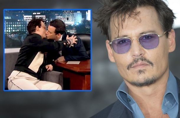 (VIDEO): Johny Deep besa a hombre en programa de TV