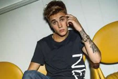 La Interpol va tras Justin Bieber por lesiones y robo