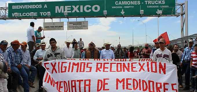 Toman Barzonistas puente internacional en Juárez