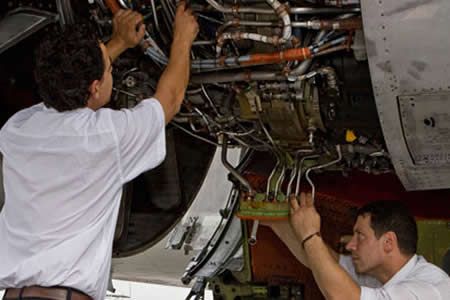 Proyectan taller de mantenimiento de aviones aquí