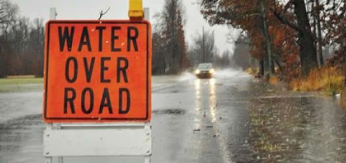 Hielo, lluvias y fuertes vientos paralizan a los Estados Unidos