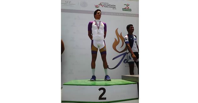 Gana Chihuahua medalla de plata en ciclismo