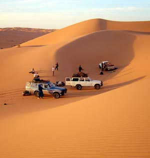 Libia declara cese al fuego tras amenaza Occidente